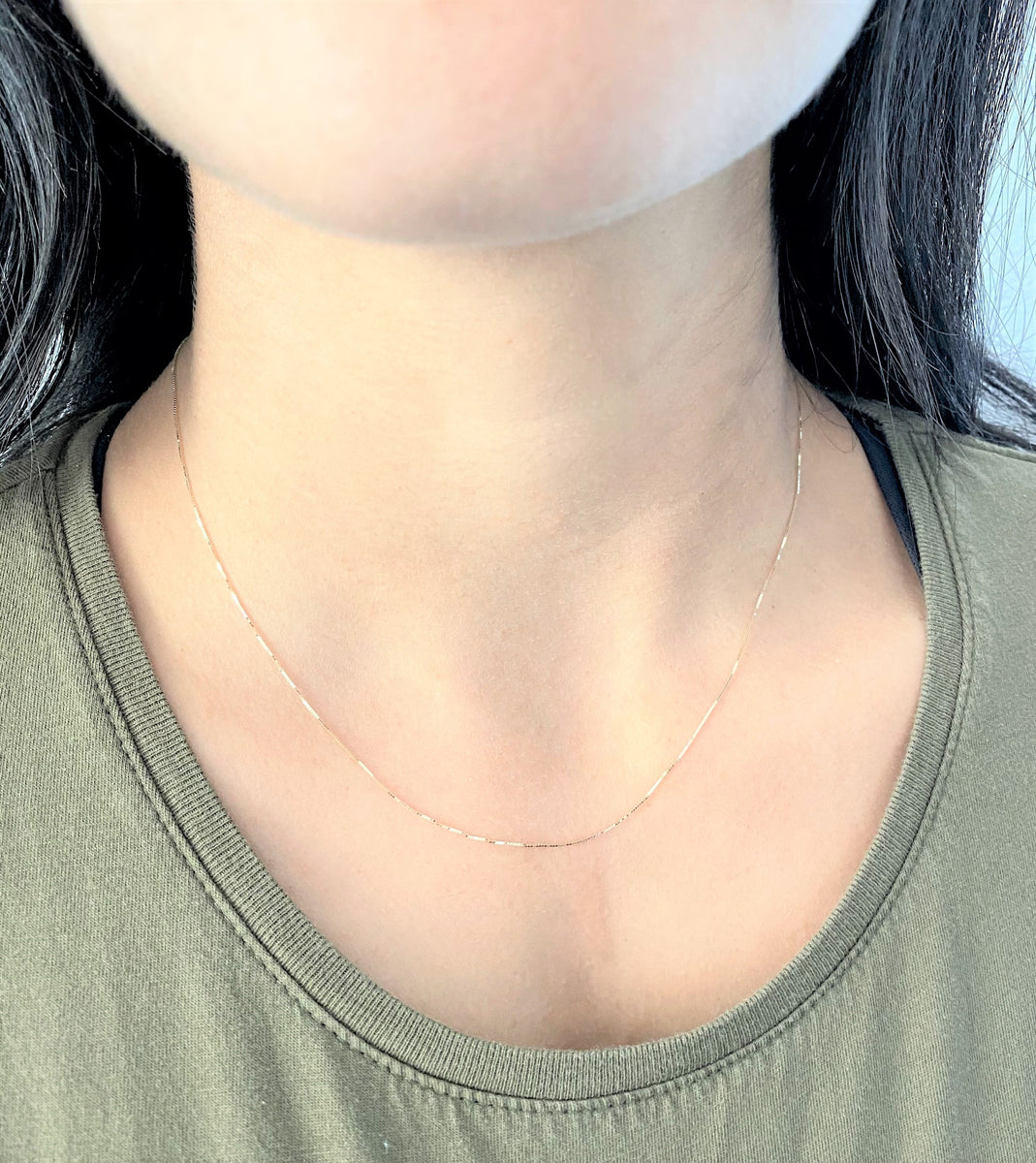 14K Yellow Gold .50 mm Box Chain Necklace – Roberto Martinez.com