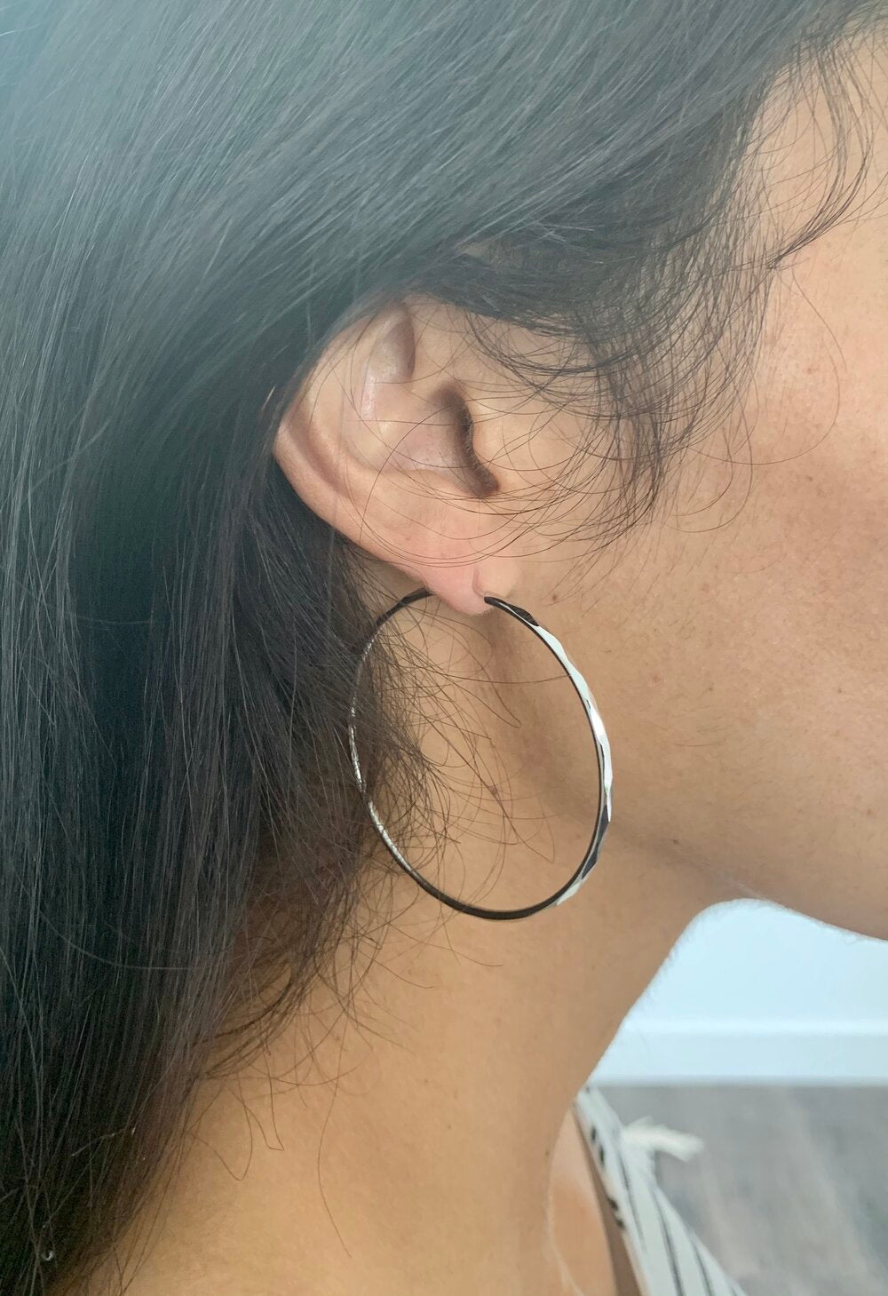 Sterling Silver 2.25 Inch Facetada Hoop Earrings – Roberto